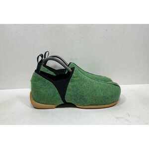 John Fluevog Dayan Peacemaker Green Vegan Felt Slippers Women's Size 8